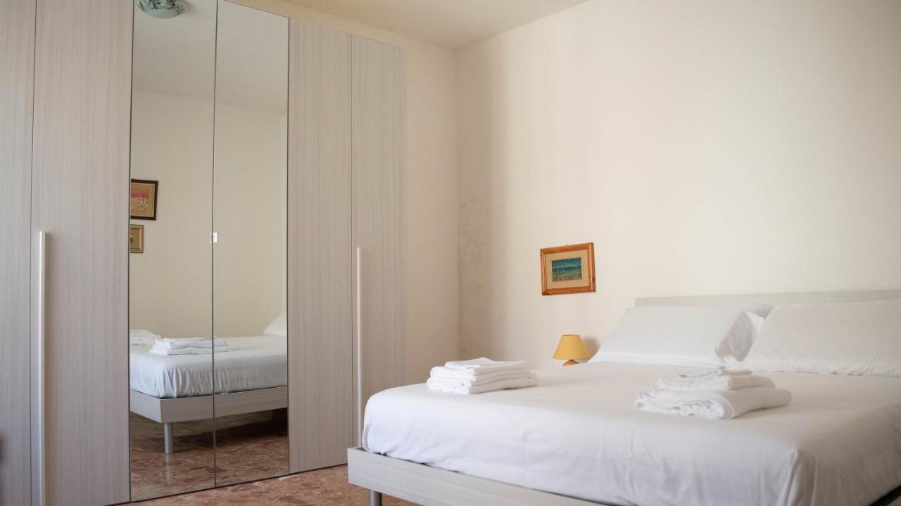 Appartamenti Melograno E Fico Loculi Buitenkant foto