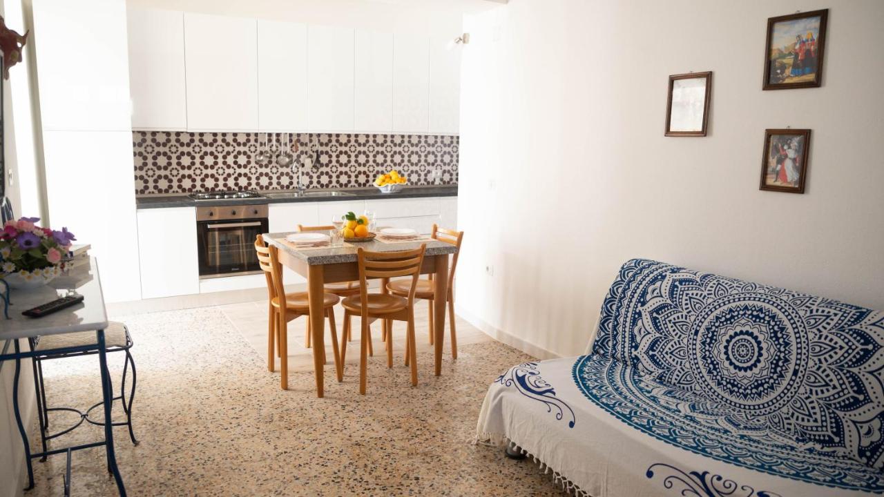 Appartamenti Melograno E Fico Loculi Buitenkant foto