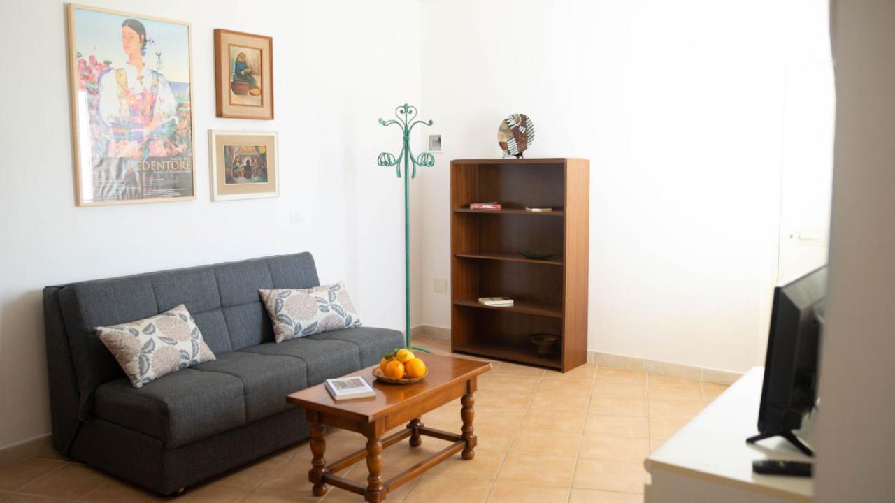 Appartamenti Melograno E Fico Loculi Buitenkant foto