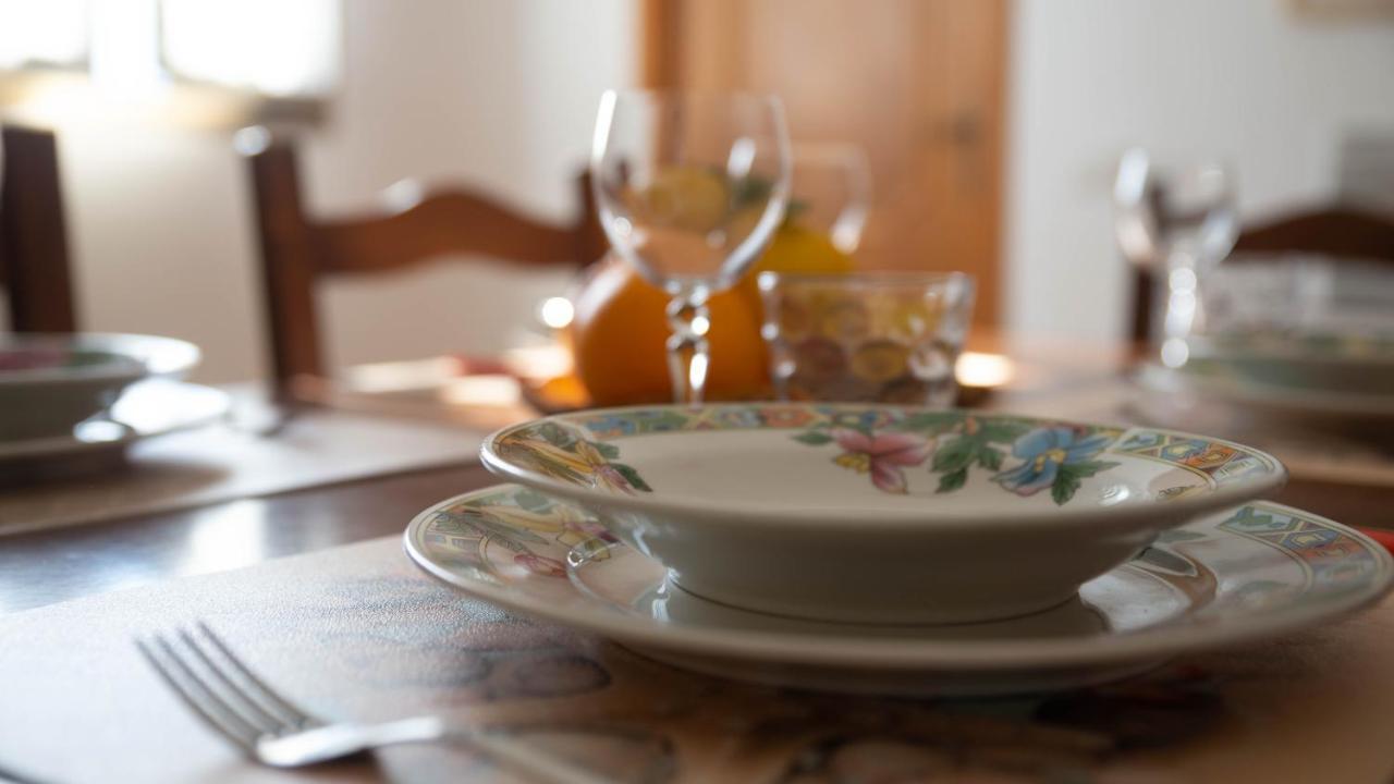 Appartamenti Melograno E Fico Loculi Buitenkant foto
