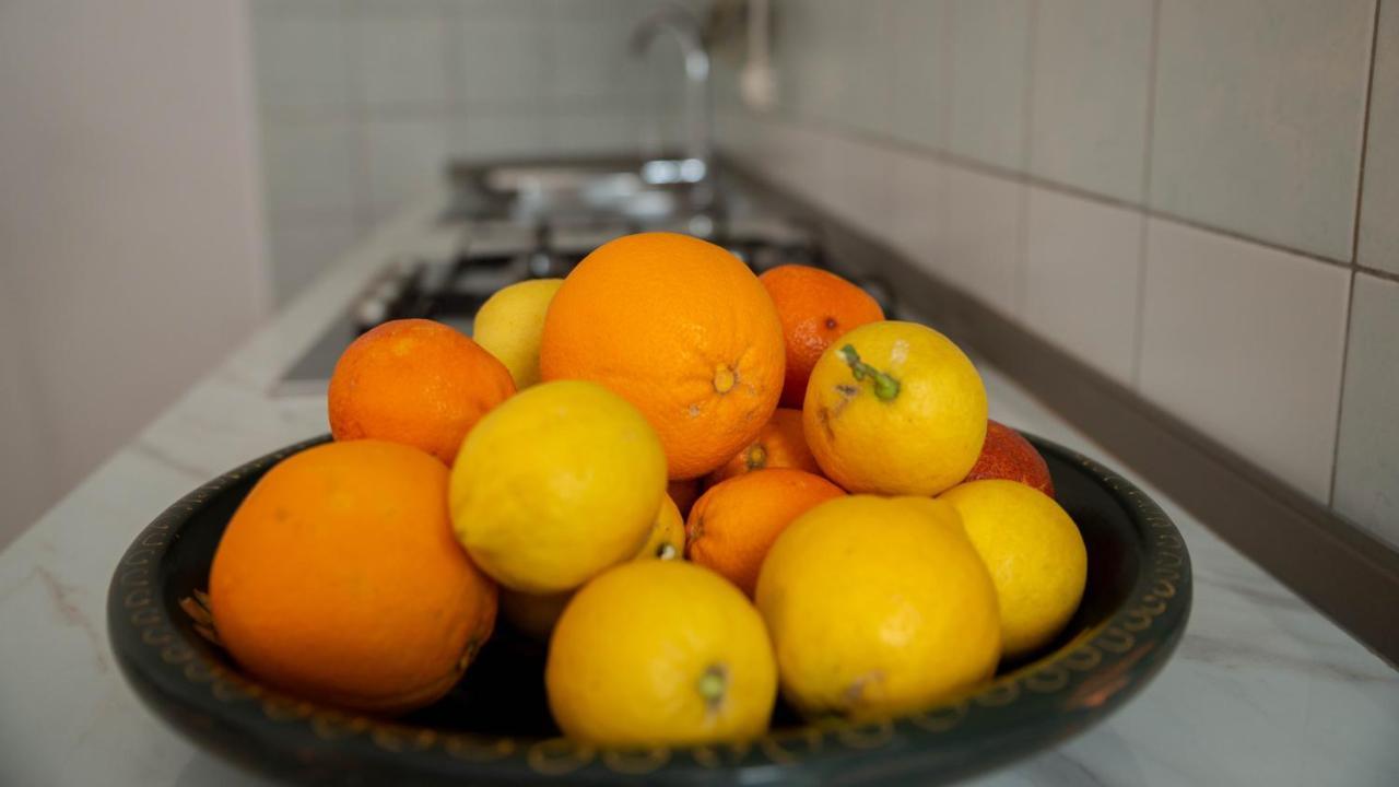 Appartamenti Melograno E Fico Loculi Buitenkant foto