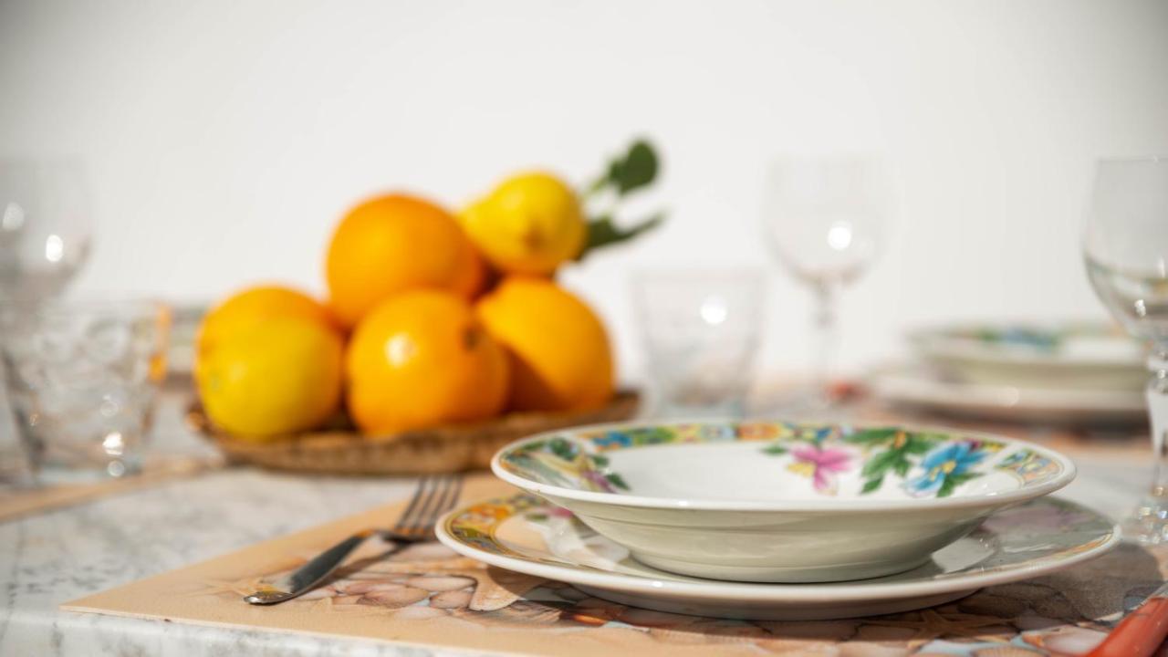 Appartamenti Melograno E Fico Loculi Buitenkant foto