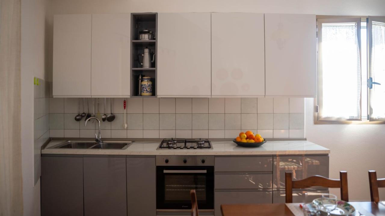 Appartamenti Melograno E Fico Loculi Buitenkant foto